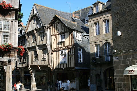 Dinan